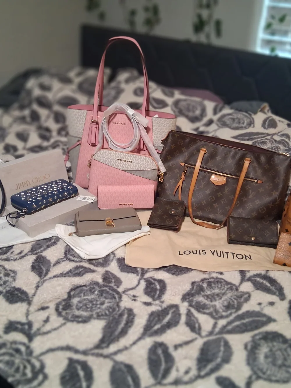 7designer Bags And 7 Designer Wallets